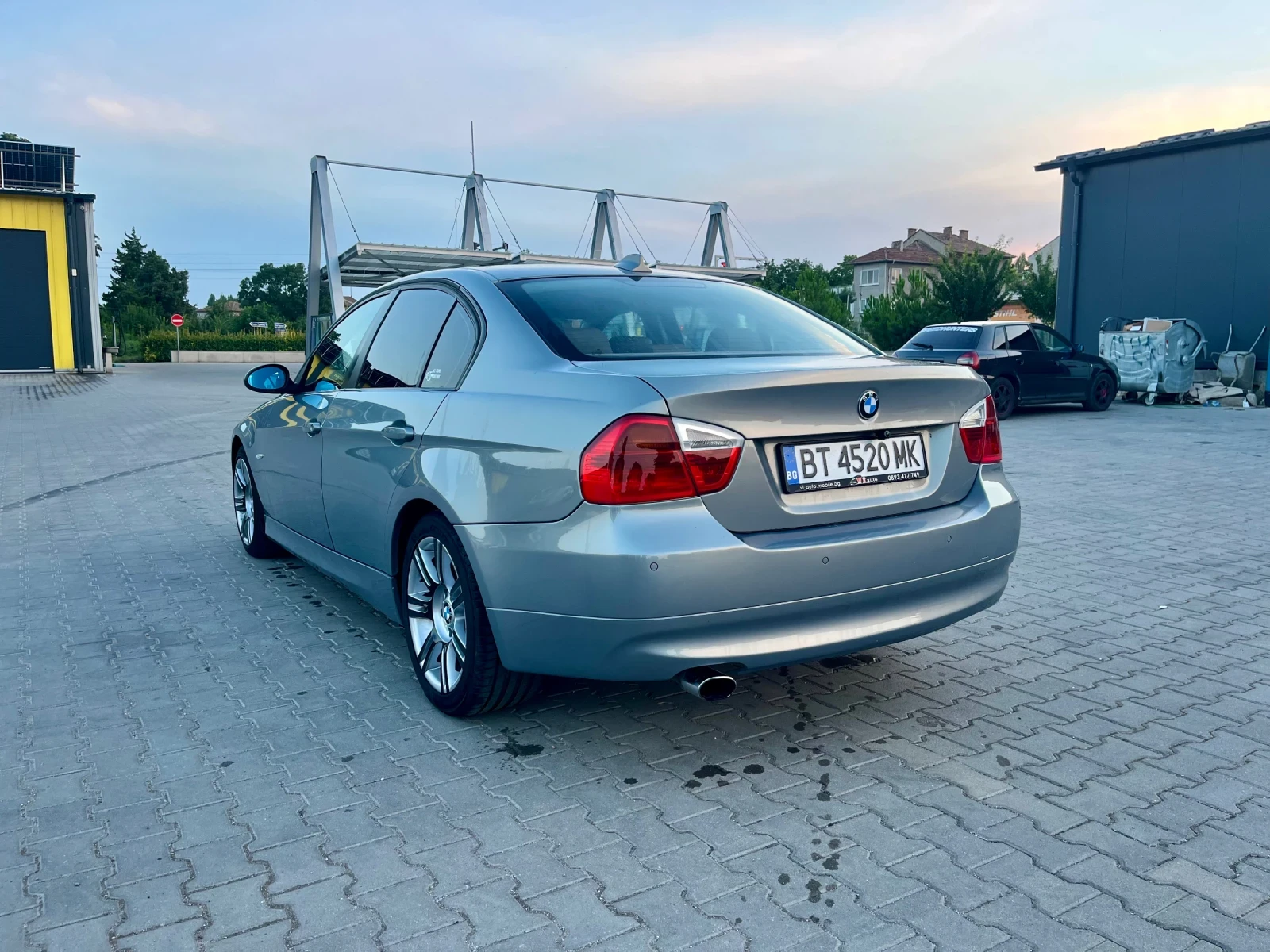 BMW 320 2.0, снимка 3 - Автомобили и джипове - 55365397