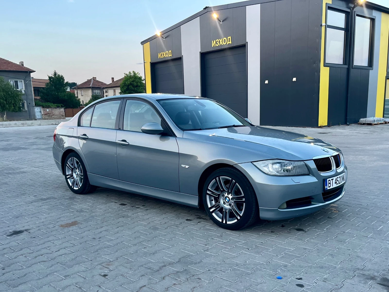BMW 320 2.0, снимка 5 - Автомобили и джипове - 55365397