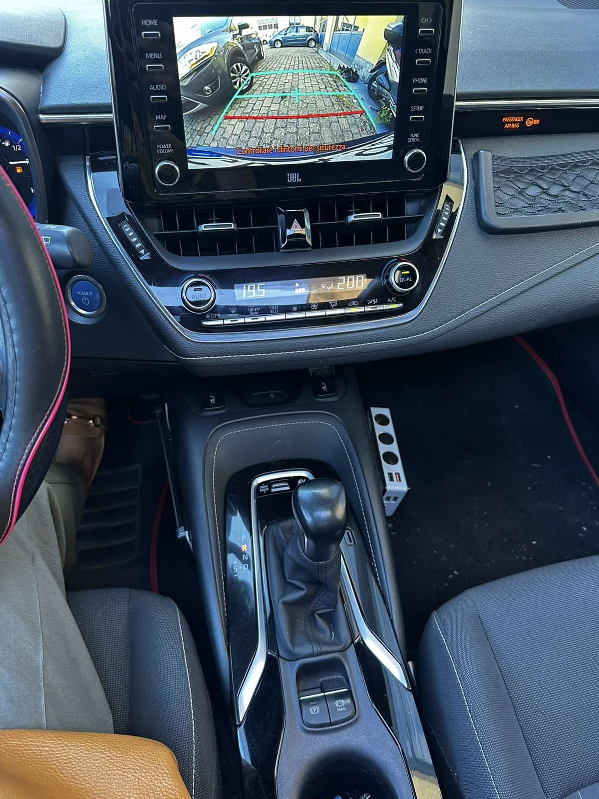 Toyota Corolla 2.0 TOURING SPORT HYBRID STYLE | Mobile.bg � ����������� 11