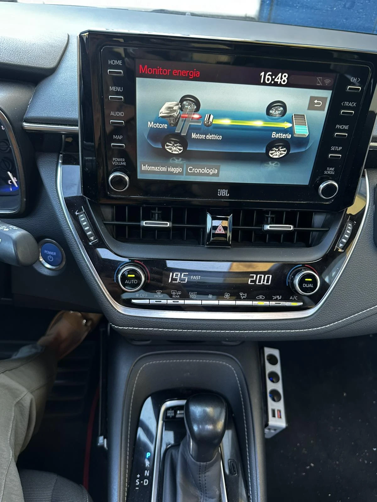 Toyota Corolla 2.0 TOURING SPORT HYBRID STYLE | Mobile.bg � ����������� 12