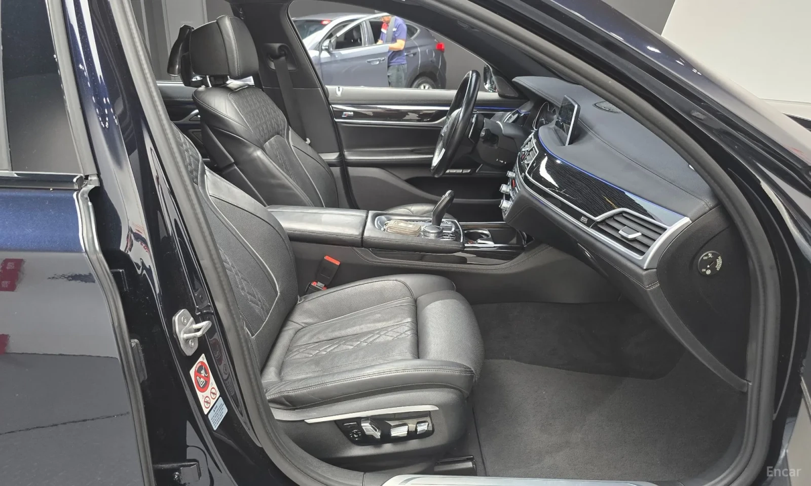 BMW 740 Реални километри\ Head up\ ТОП ЦЕНА, снимка 11 - Автомобили и джипове - 55571689