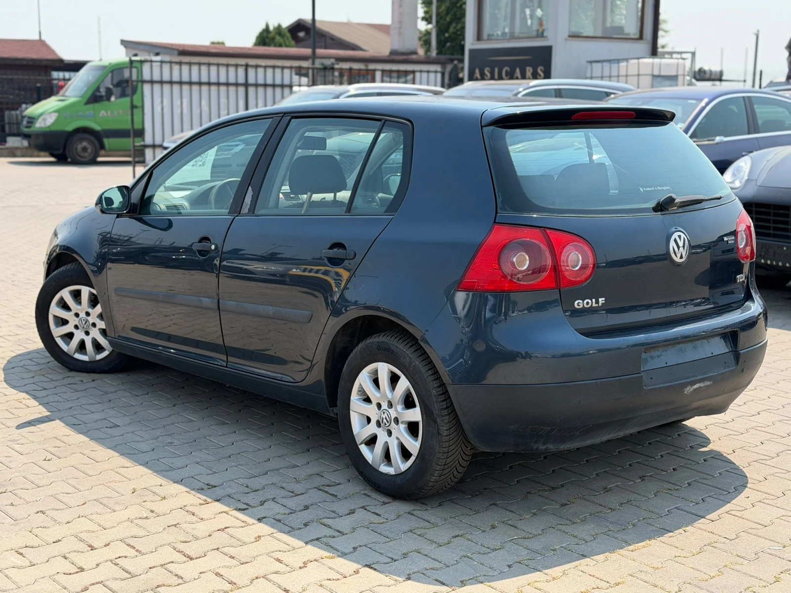 VW Golf / 1.9TDI / SPORTLINE EDITION / , снимка 3 - Автомобили и джипове - 55706899
