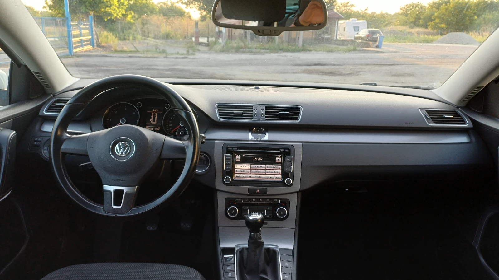 VW Passat 2.0 TDI 140k, снимка 5 - Автомобили и джипове - 55891264