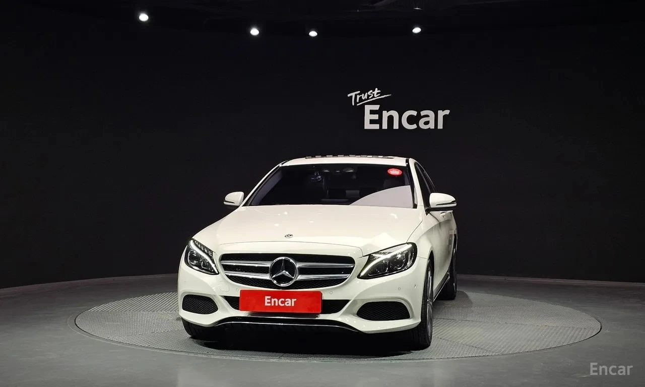 Mercedes-Benz C 220 * Avantgarde * ФИКСИРАНА ЦЕНА ДО БЪЛГАРИЯ, снимка 3 - Автомобили и джипове - 56104116