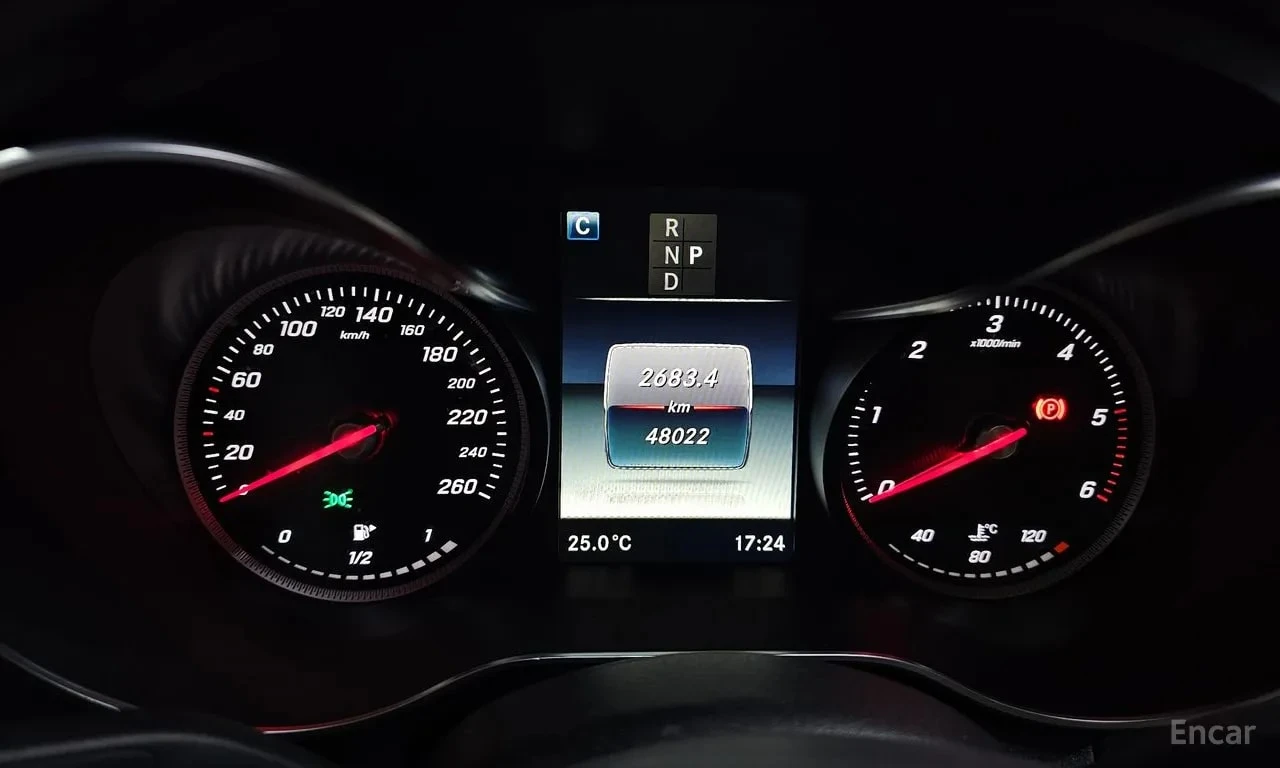 Mercedes-Benz C 220 * Avantgarde * ФИКСИРАНА ЦЕНА ДО БЪЛГАРИЯ, снимка 8 - Автомобили и джипове - 56104116