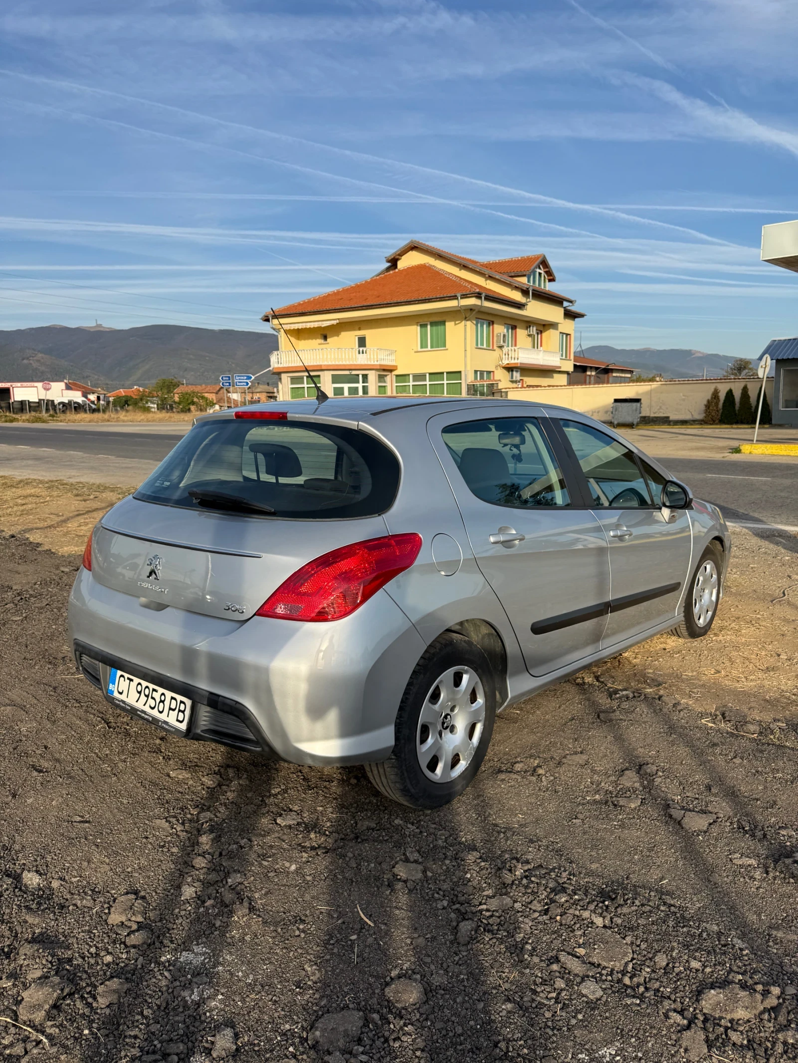 Peugeot 308 1.6i, снимка 3 - Автомобили и джипове - 56403183