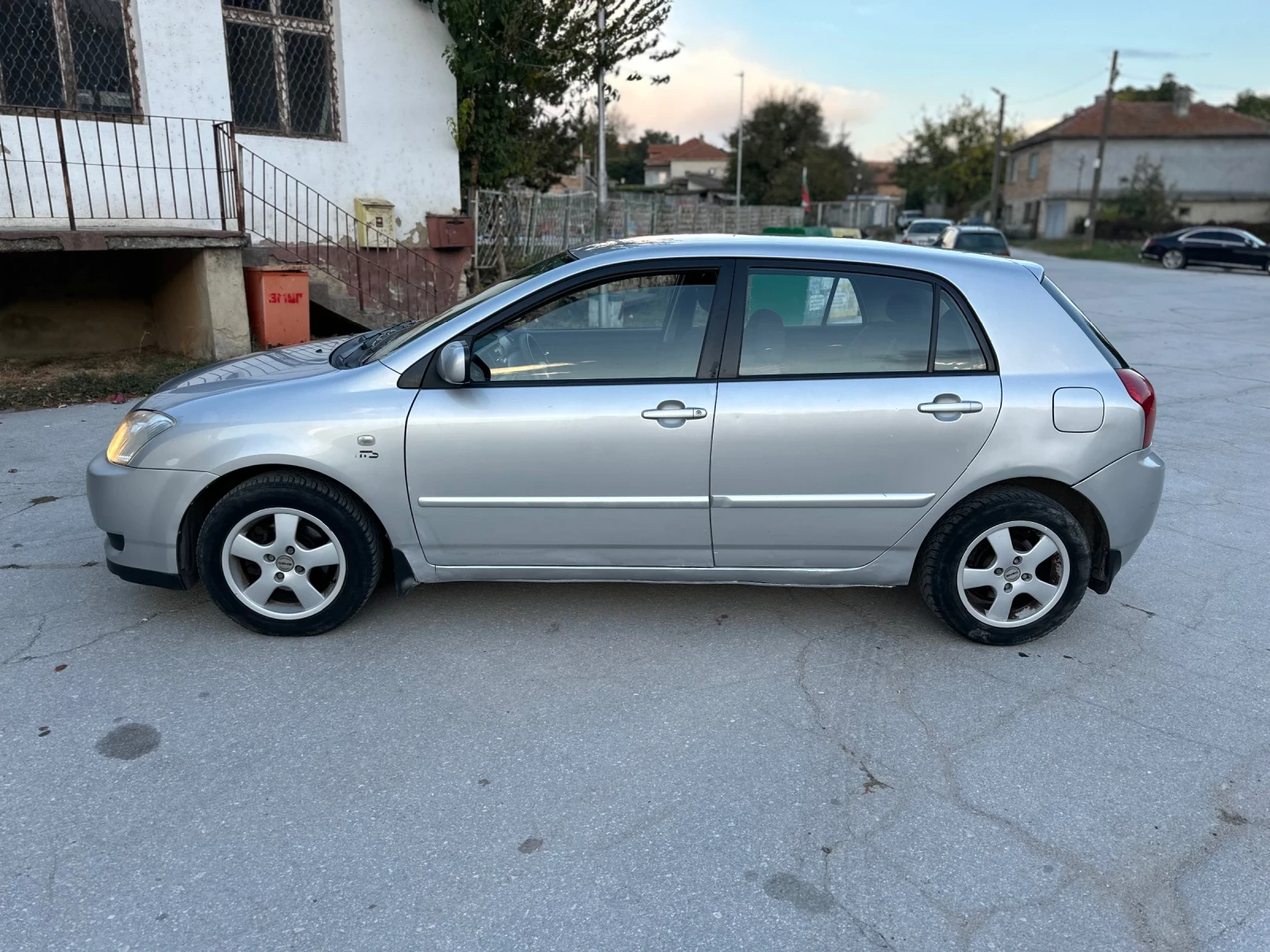 Toyota Corolla 2.0d4d, снимка 2 - Автомобили и джипове - 56434866