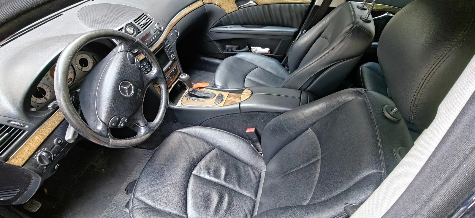 Mercedes-Benz E 320 W211 Facelift, снимка 6 - Автомобили и джипове - 56462513