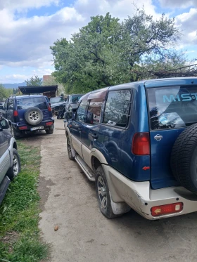 Nissan Terrano На части, снимка 3