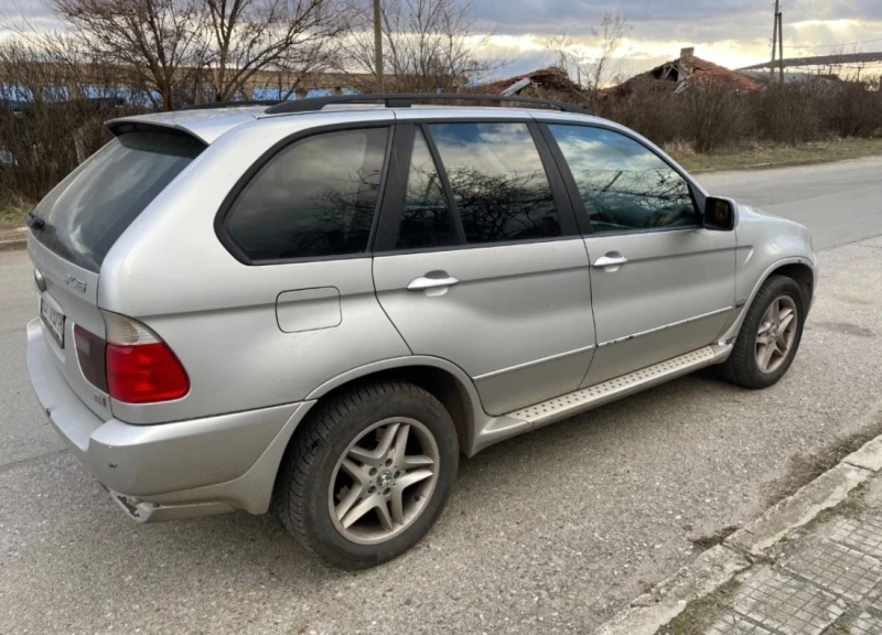 BMW X5, снимка 5 - Автомобили и джипове - 48111342