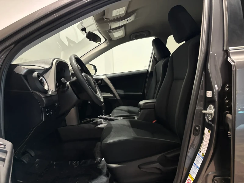 Toyota Rav4 LE* , снимка 9 - Автомобили и джипове - 52661746