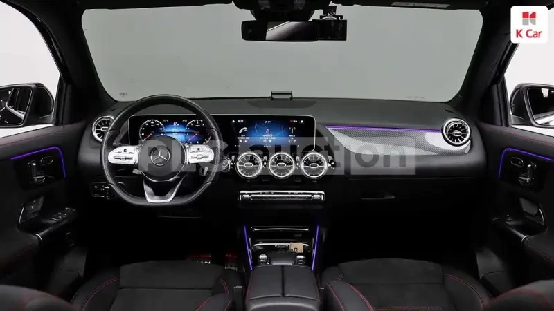 Mercedes-Benz GLA 250 4matic /DISTRONIC/PANO/DIGITAL/ВКЛЮЧЕН ТЕХНОТЕСТ, снимка 2 - Автомобили и джипове - 54211648