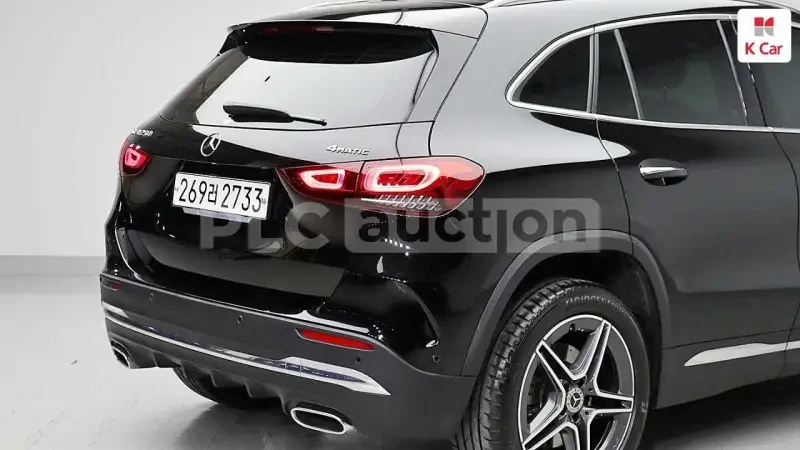 Mercedes-Benz GLA 250 4matic /DISTRONIC/PANO/DIGITAL/ВКЛЮЧЕН ТЕХНОТЕСТ, снимка 3 - Автомобили и джипове - 54211648