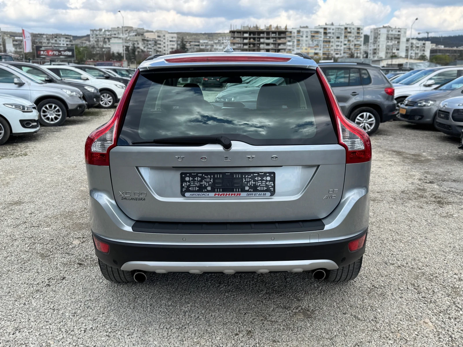 Volvo XC60 2.4d 4x4 - изображение 8