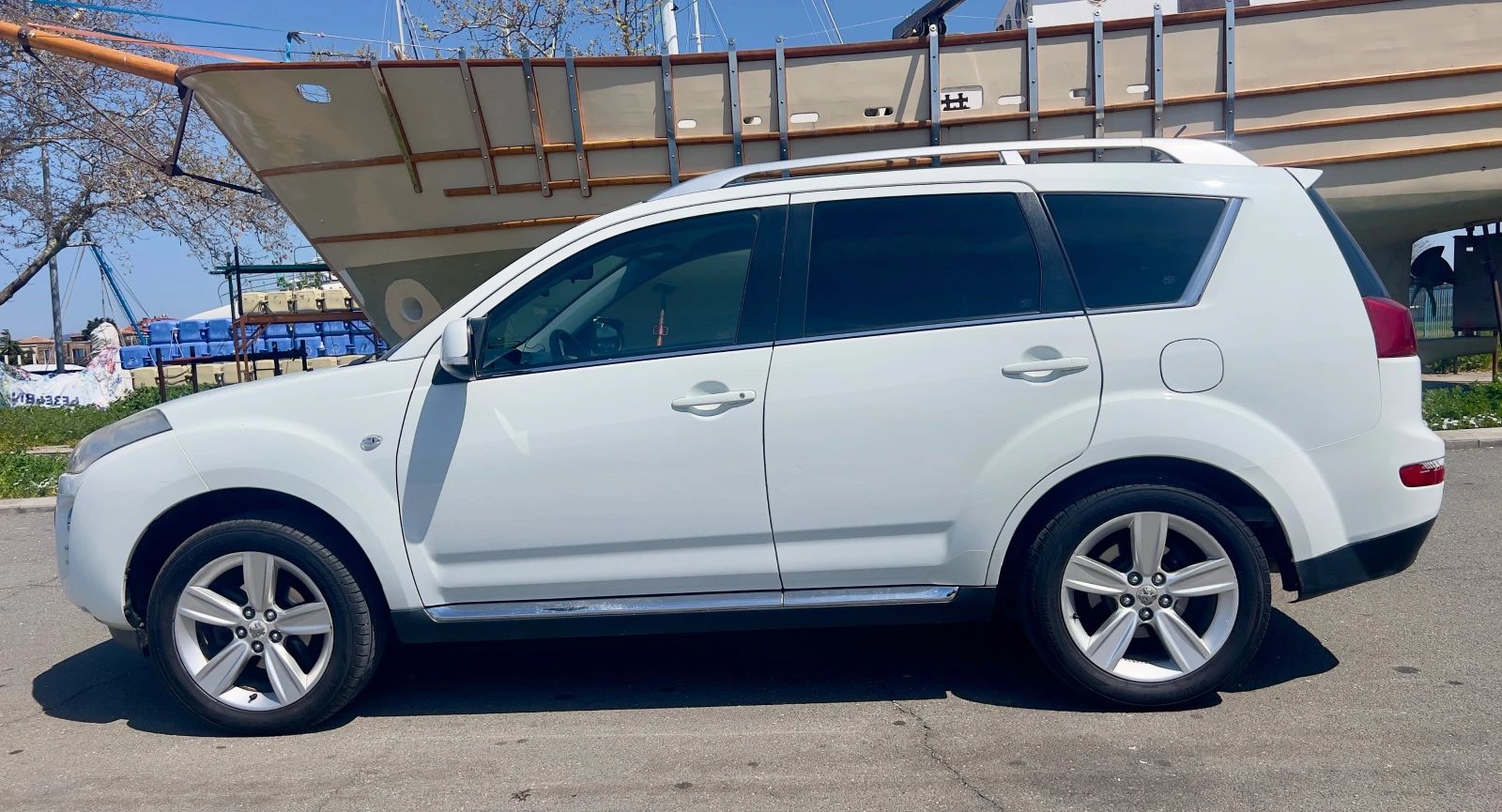 Peugeot 4007 2.2 Автомат - изображение 8