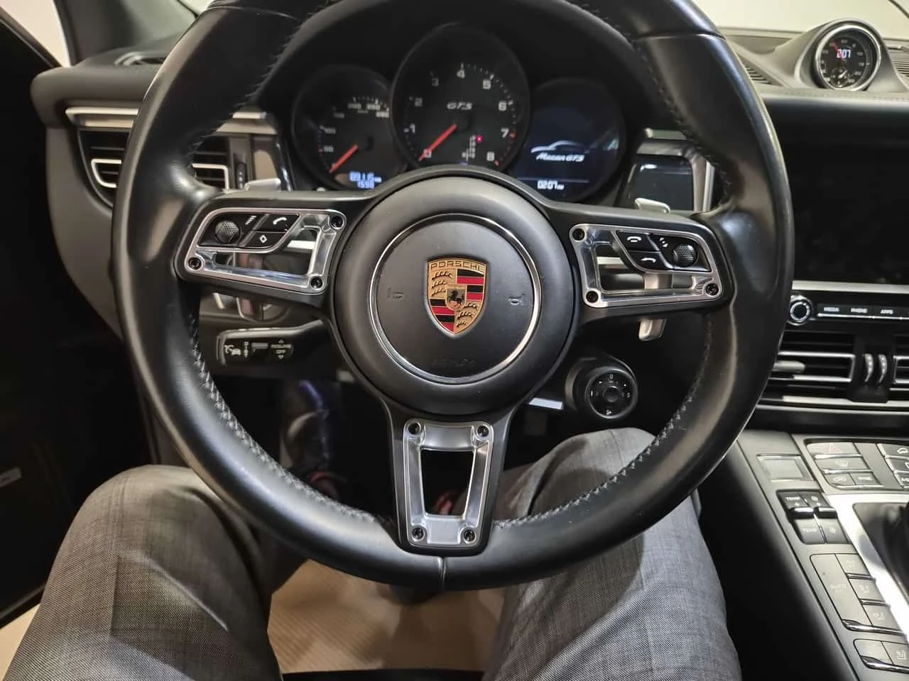 Porsche Macan * GTS * ДИСТРОНИК * ОБДУХВАНЕ * ПАНОРАМА * 360, снимка 10 - Автомобили и джипове - 54141136