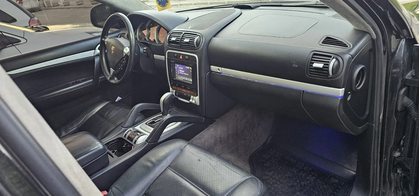 Porsche Cayenne 4.5 ГАЗОВ ИНЖЕКЦИОН  ТОП СЪСТОЯНЕ , снимка 9 - Автомобили и джипове - 54426854