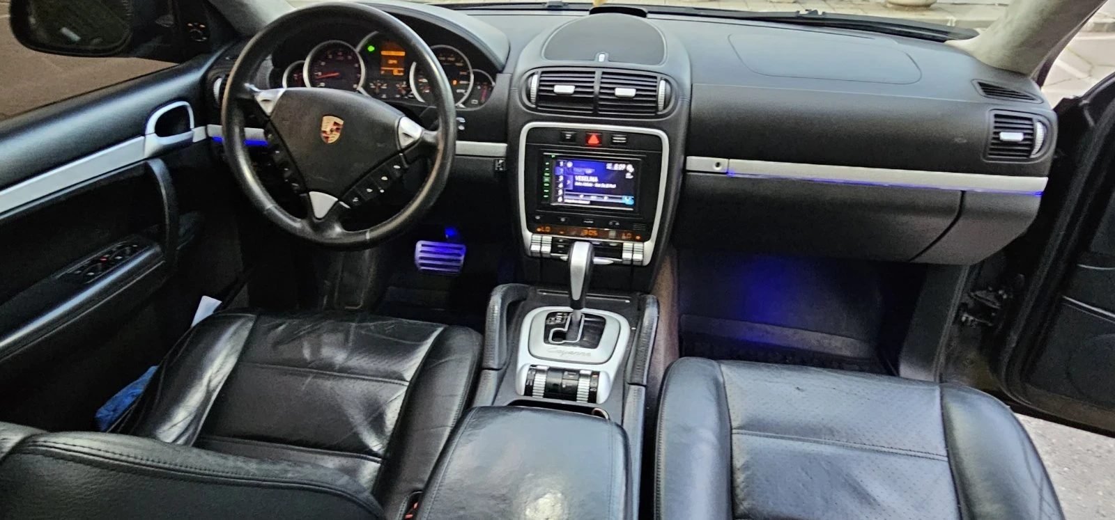 Porsche Cayenne 4.5 ГАЗОВ ИНЖЕКЦИОН  ТОП СЪСТОЯНЕ , снимка 14 - Автомобили и джипове - 54426854