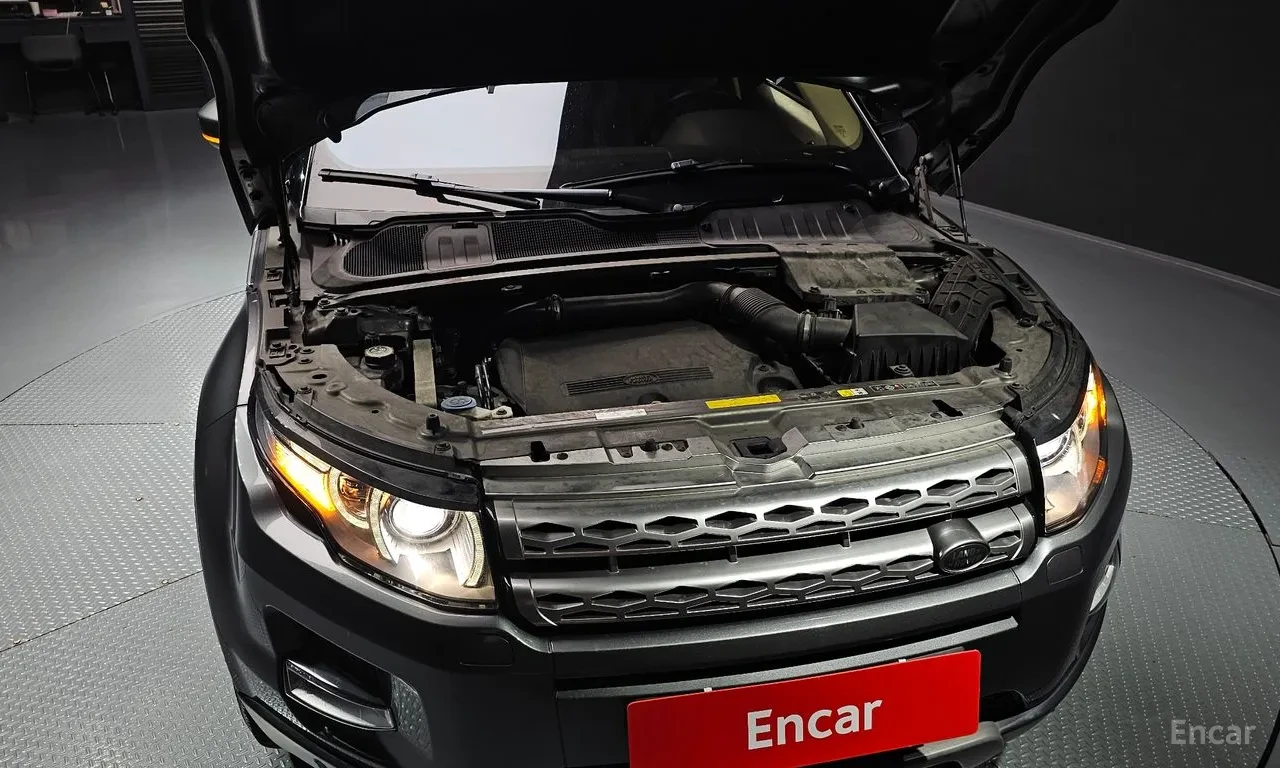 Land Rover Range Rover Evoque 2.2 SD4 Prestige, снимка 6 - Автомобили и джипове - 56390212
