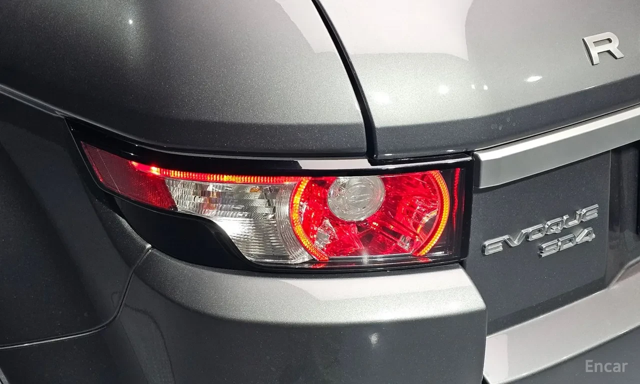 Land Rover Range Rover Evoque 2.2 SD4 Prestige, снимка 17 - Автомобили и джипове - 56390212