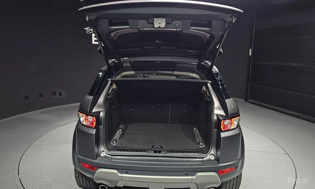 Land Rover Range Rover Evoque 2.2 SD4 Prestige, снимка 15 - Автомобили и джипове - 56390212