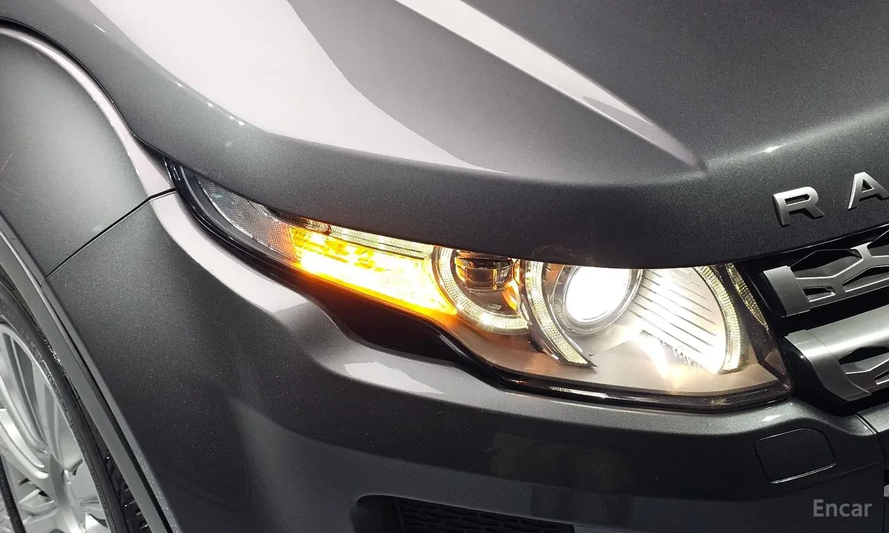 Land Rover Range Rover Evoque 2.2 SD4 Prestige, снимка 16 - Автомобили и джипове - 56390212