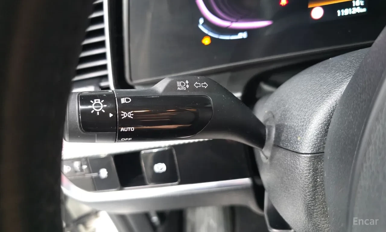Kia Sportage TRENDY* CAMERA* ПОДГРЕВ* , снимка 10 - Автомобили и джипове - 56496621