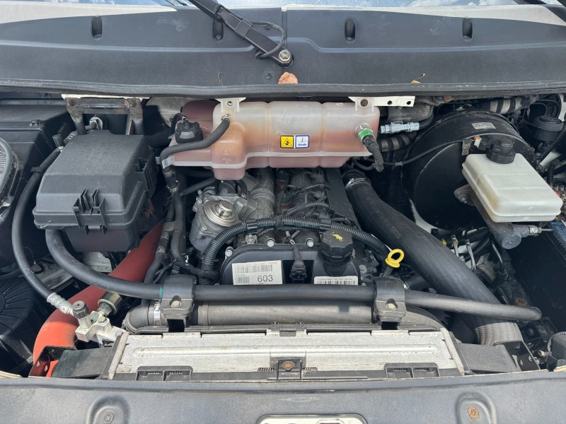 Iveco Daily 40C15 3.0HPI до 3.5т. 3.33м. Клима 7-местен , снимка 13 - Бусове и автобуси - 51051624