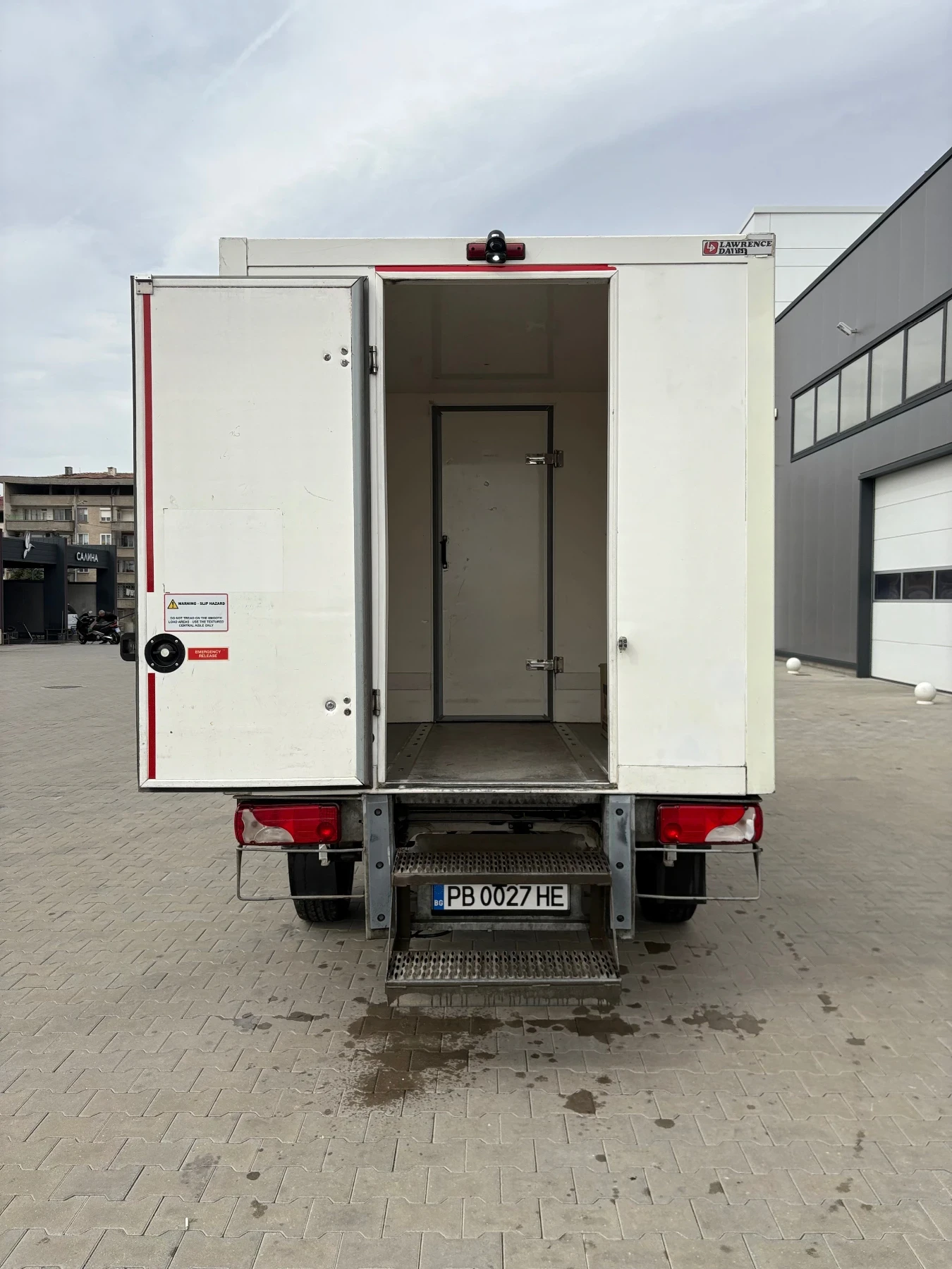 Mercedes-Benz Sprinter 314 CDI OM651 Автоматик Хладилен - изображение 9