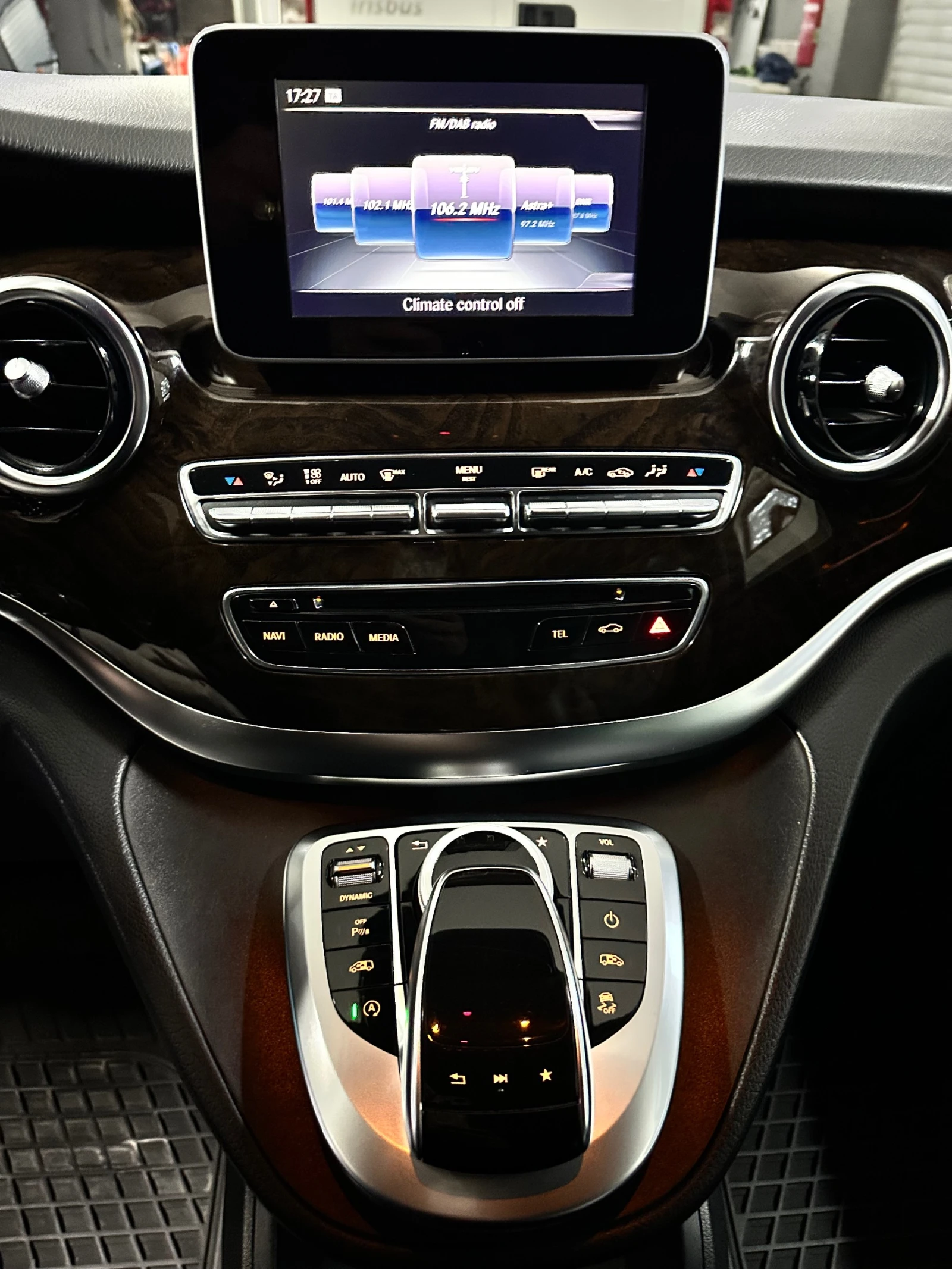 Mercedes-Benz V 250 4matic* EXTRA-LONG - изображение 6