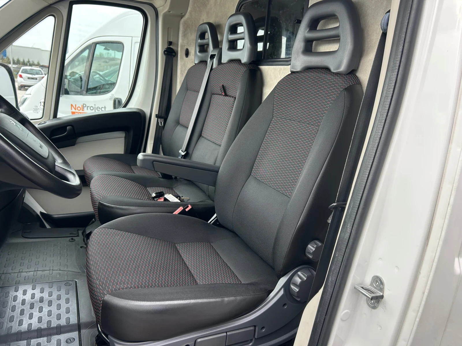 Peugeot Boxer * 2.2d* 130к.с* Italy* , снимка 8 - Бусове и автобуси - 53906212