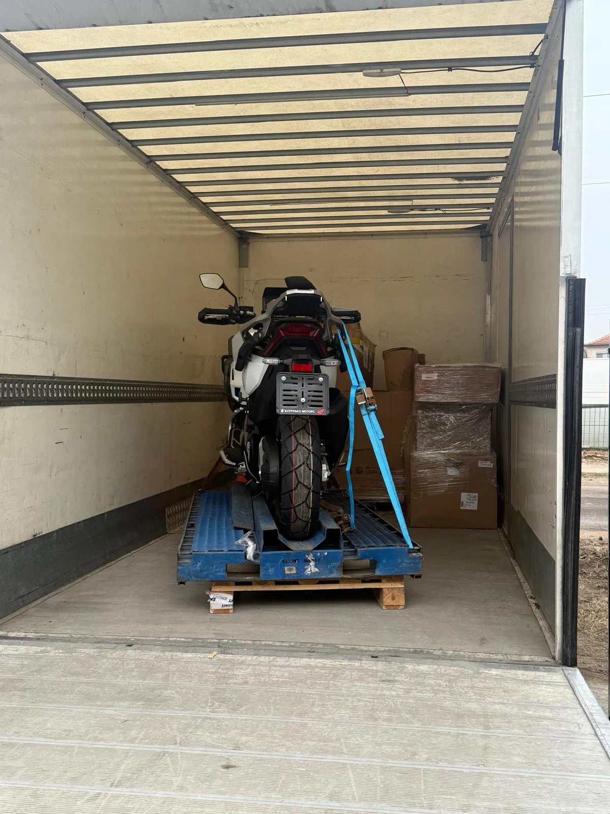 Honda X-ADV, снимка 9 - Мотоциклети и мототехника - 55631012