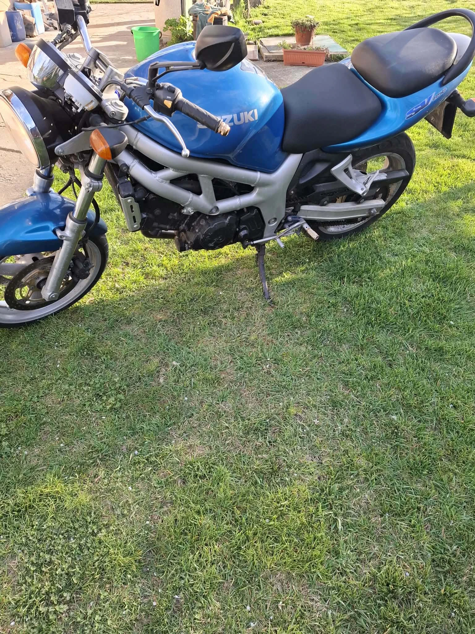 Suzuki SV