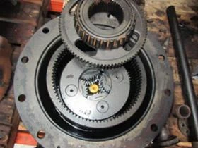 Трактор CASE IH Резервни части, снимка 10