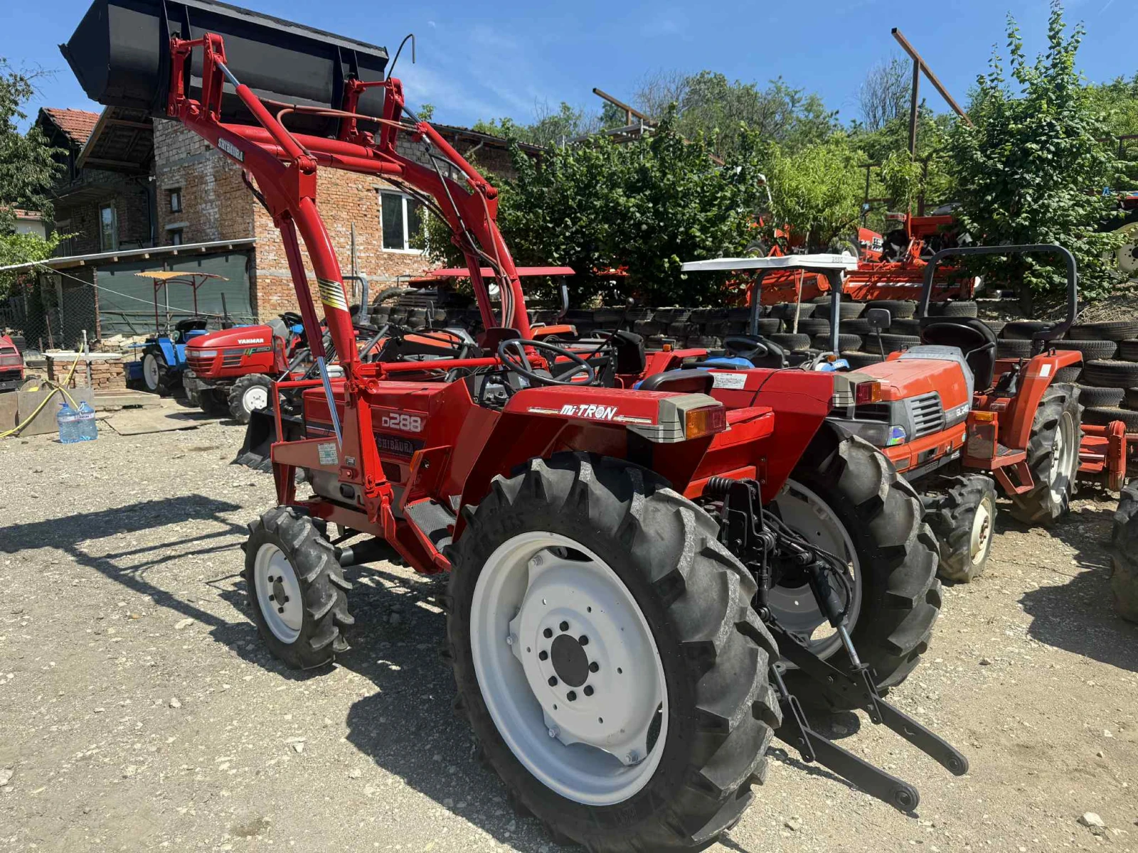 Трактор Shibaura D288 4x4 - изображение 4