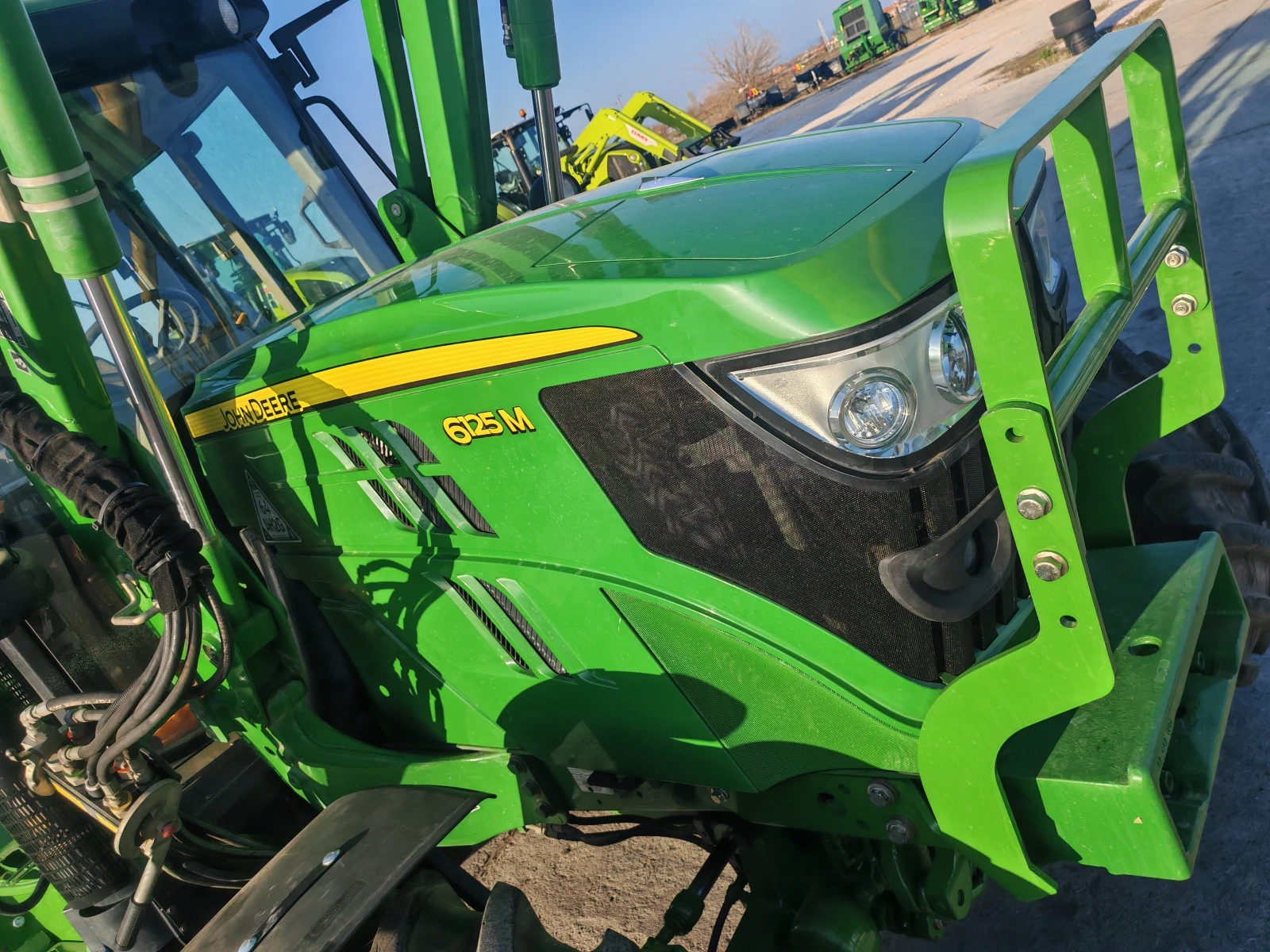 Трактор John Deere 6125M лизинг с първоначална вноска 20 %, снимка 4 - Селскостопанска техника - 53832913