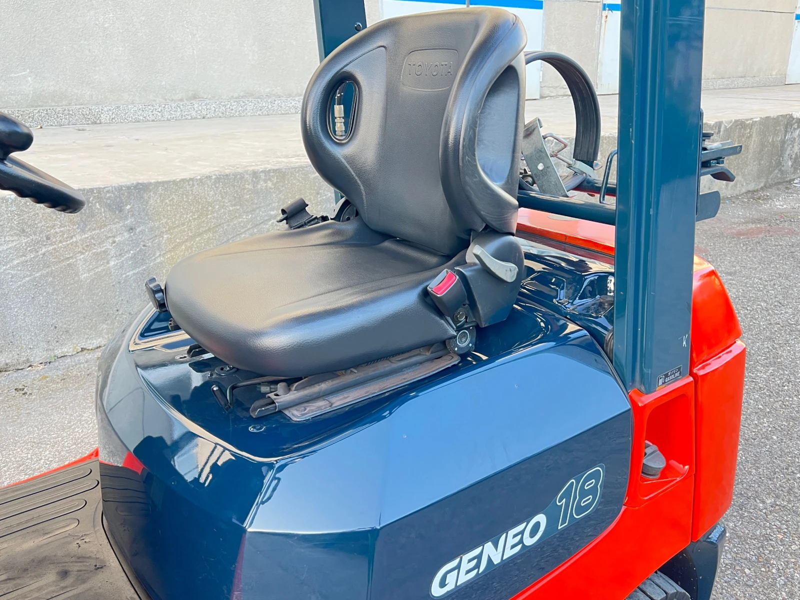  Toyota 1.8  / - /   /  | Mobile.bg   11