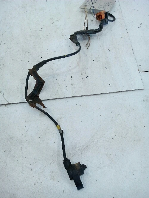 Абс датчик преден десен Хонда Стрийм 1.7 бензин