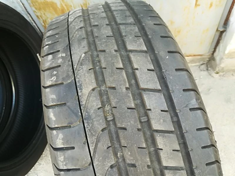 Гуми Летни 275/40R20, снимка 2 - Гуми и джанти - 21495561