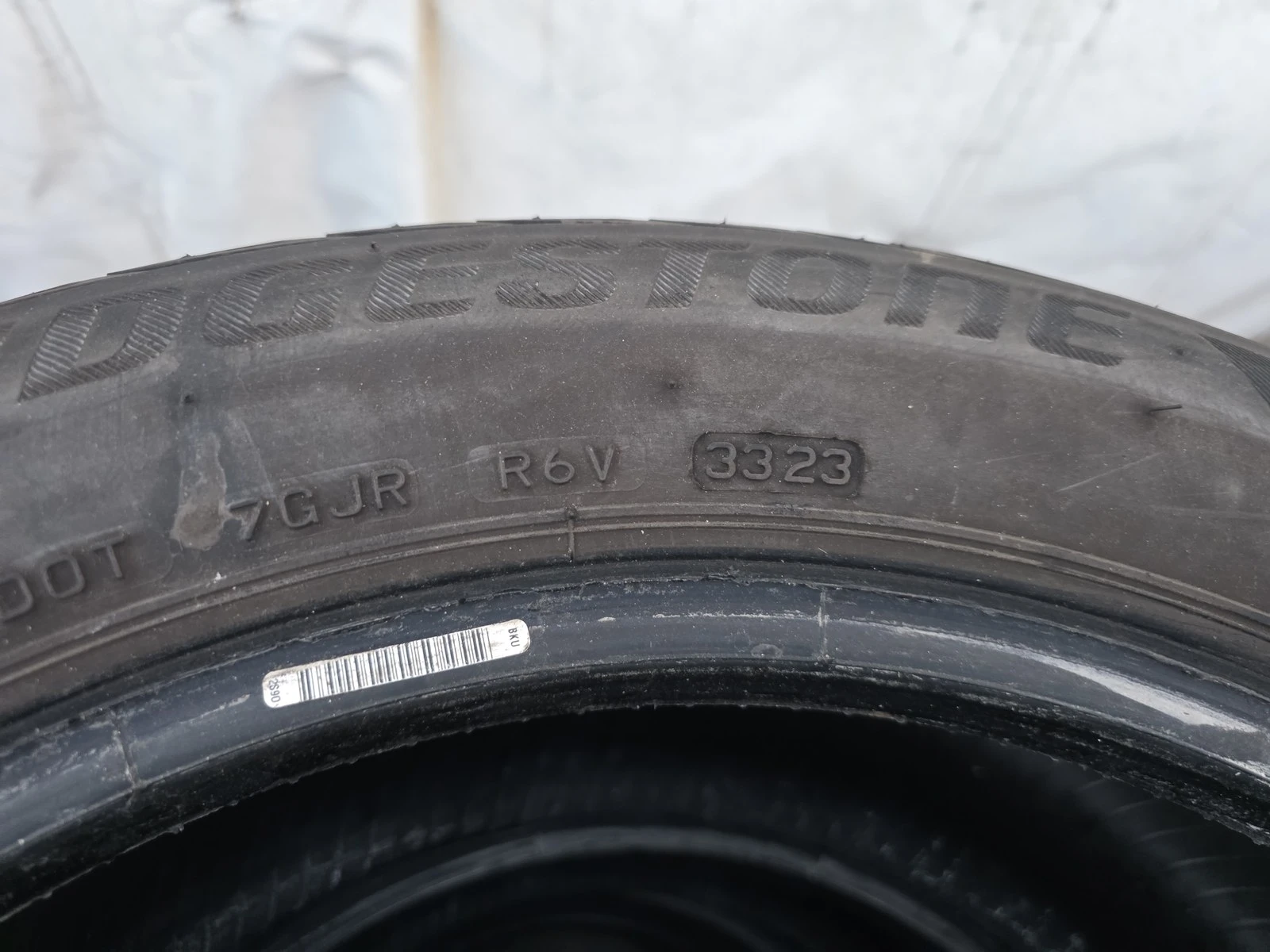 Гуми Зимни 225/50R17, снимка 5 - Гуми и джанти - 56663248