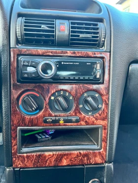 Opel Astra 1.6 16 V, снимка 10