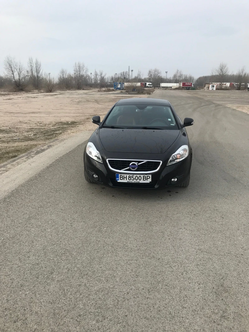 Volvo C70 II Momentum D4 Aut, снимка 2 - Автомобили и джипове - 44462313