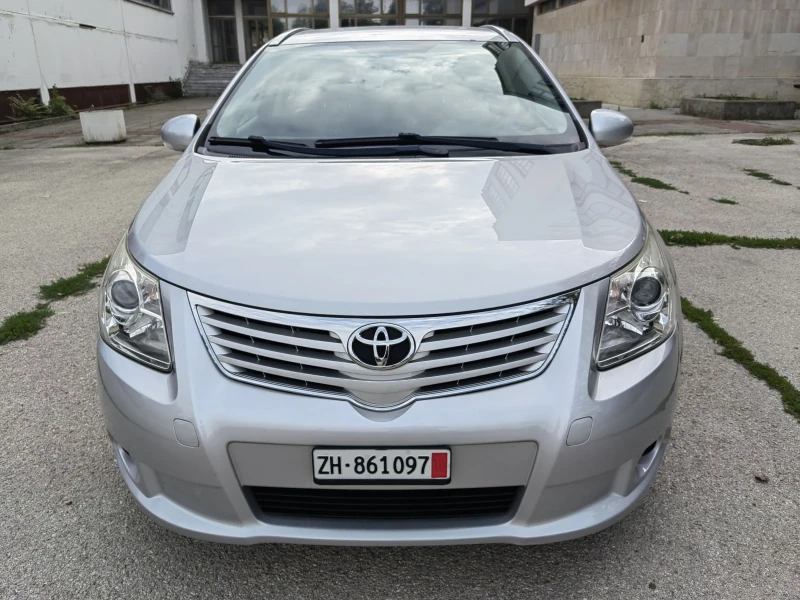 Toyota Avensis 1.8i AUTOMATIC, снимка 1 - Автомобили и джипове - 47087487