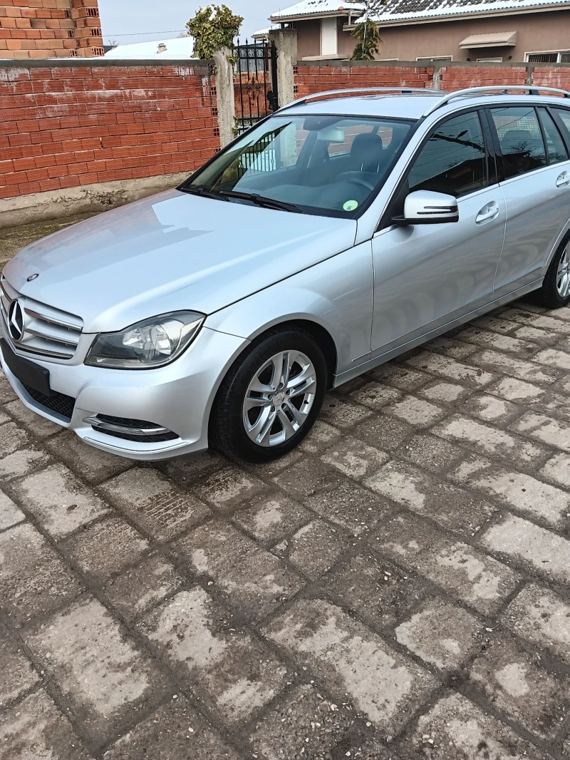 Mercedes-Benz C 220 170 коня, снимка 2 - Автомобили и джипове - 48703042