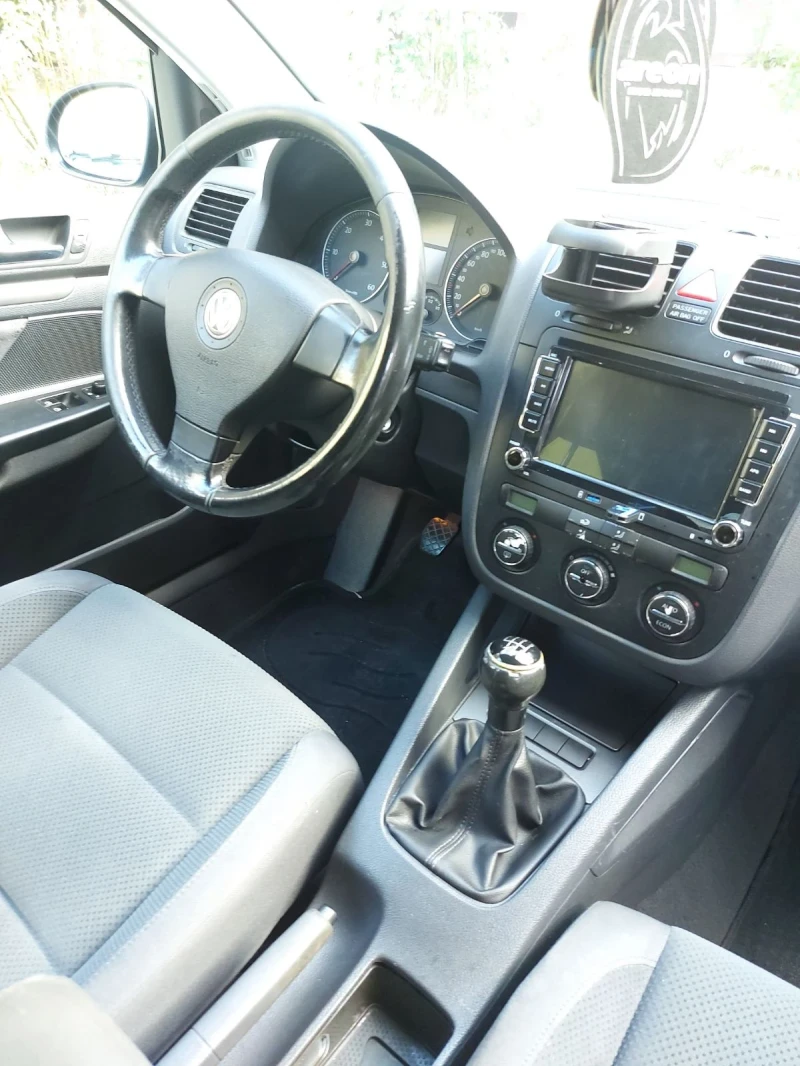 VW Golf 2.0tdi, снимка 6 - Автомобили и джипове - 49404681