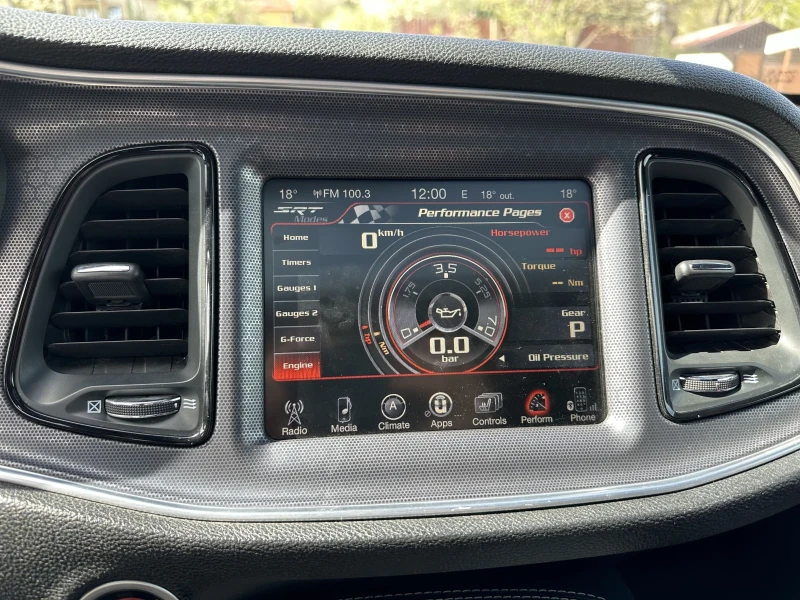 Dodge Challenger SRT 392 , снимка 15 - Автомобили и джипове - 50238969