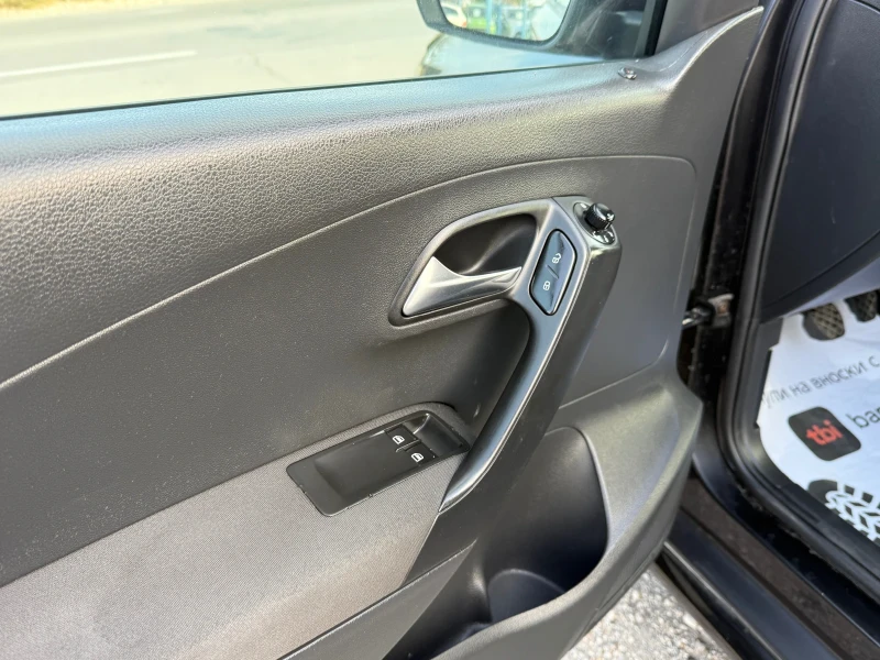 VW Polo 1.6TDI, снимка 10 - Автомобили и джипове - 52489411