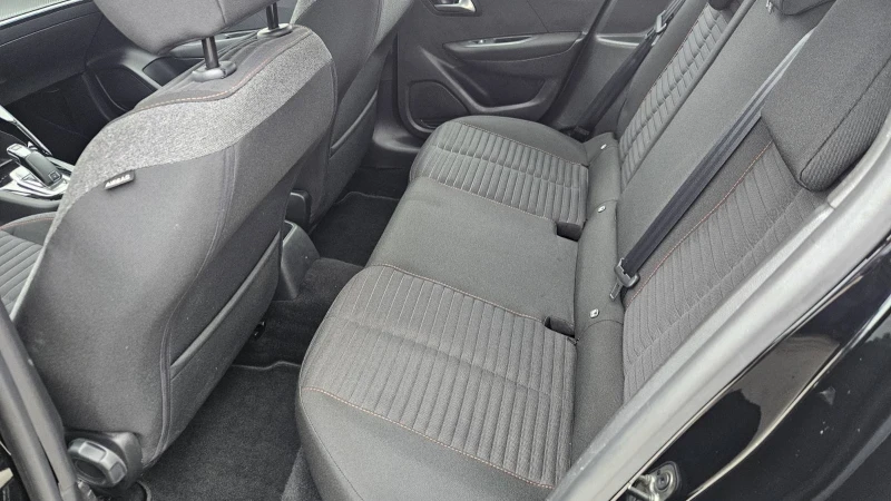 Peugeot 208, снимка 6 - Автомобили и джипове - 52638843