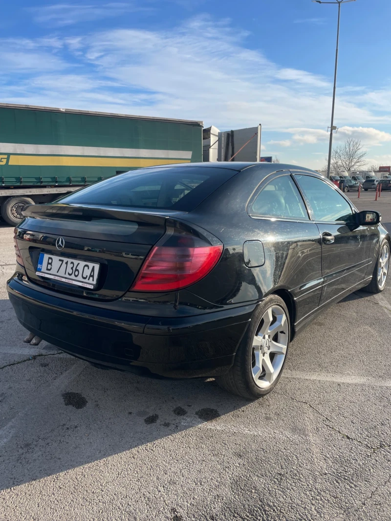 Mercedes-Benz 220 C 220, снимка 3 - Автомобили и джипове - 53104228