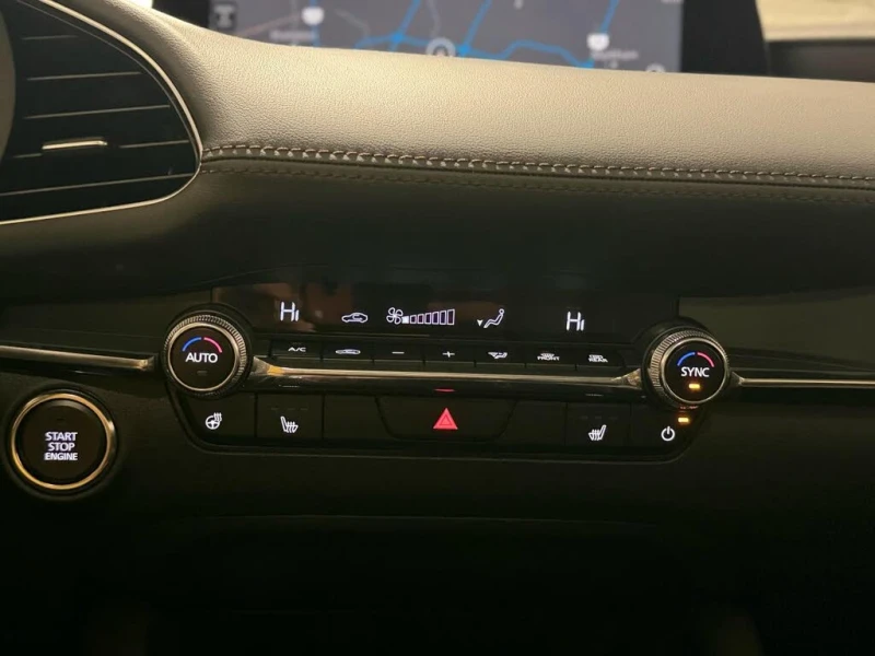 Mazda 3 GT* FWD* АвтоКредит* (ЦЕНА ДО БГ), снимка 12 - Автомобили и джипове - 53572218